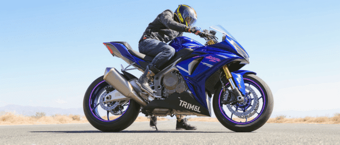 Comment maintenir une moto en position verticale ? découvrez les meilleures techniques et astuces pour maintenir votre moto en position verticale, que ce soit pour la garer, effectuer des réparations ou améliorer sa stabilité. suivez nos conseils pratiques et sécurisez votre véhicule efficacement !